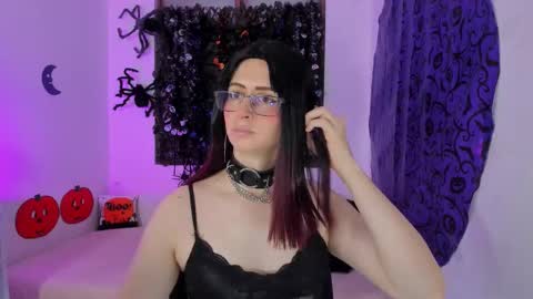 Snapshot of kimberly_thonson chatting on October 2025 04:06:02 PM kimberly_thonson online show from October 2025 04:06:02 PM