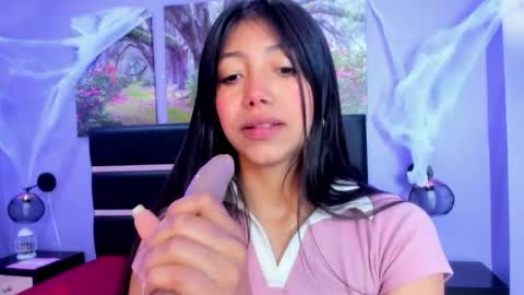 Snapshot of kimberlyvillalobos chatting on October 2025 12:50:02 PM Kimberly Villalobos online show from October 2025 12:50:02 PM