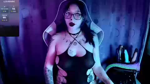   online show from September 2025 01:35:01 PM