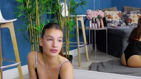 Snapshot of kimmdaviss chatting on October 2025 06:54:01 AM kimmdaviss online show from October 2025 06:54:01 AM