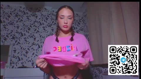 Kim online show from November 2025 04:25:01 PM