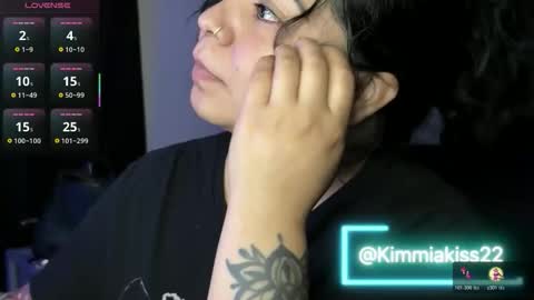 Snapshot of kimmiakiss22 chatting on October 2025 09:25:02 PM Kimmi online show from October 2025 09:25:02 PM