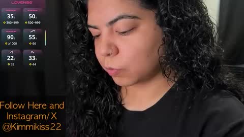 Snapshot of kimmiakiss22 chatting on October 2025 08:32:01 PM Kimmi online show from October 2025 08:32:01 PM