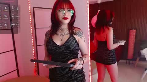Snapshot of kimmy_red chatting on September 2025 08:42:01 PM KIMMY online show from September 2025 08:42:01 PM