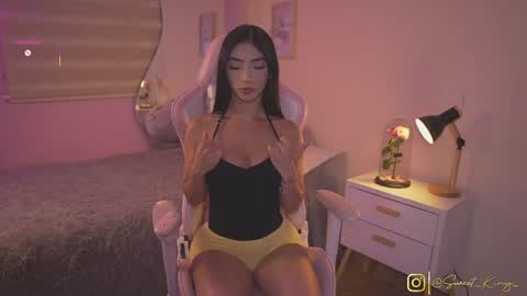 Snapshot of kimmy_sweet_ chatting on November 2025 11:48:01 PM Kimmy online show from November 2025 11:48:01 PM