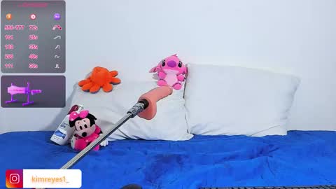 Kim  online show from September 2025 01:54:01 AM