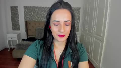 Snapshot of kimwessel_ chatting on October 2025 07:44:02 PM Kim online show from October 2025 07:44:02 PM