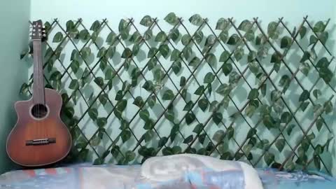 Snapshot of kimzu2830 chatting on January 2025 02:51:01 AM Kim and Zuka online show from January 2025 02:51:01 AM