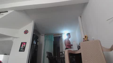 king_russo online show from October 2025 09:28:02 PM