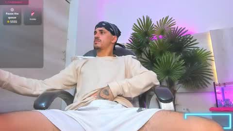 Snapshot of king_voy chatting on October 2025 07:56:02 PM king voy online show from October 2025 07:56:02 PM