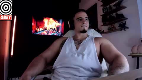 Snapshot of kingbear777 chatting on November 2025 08:04:01 AM King Bear online show from November 2025 08:04:01 AM