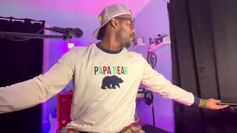 Snapshot of kingcorbra chatting on March 2025 03:23:02 AM KC online show from March 2025 03:23:02 AM