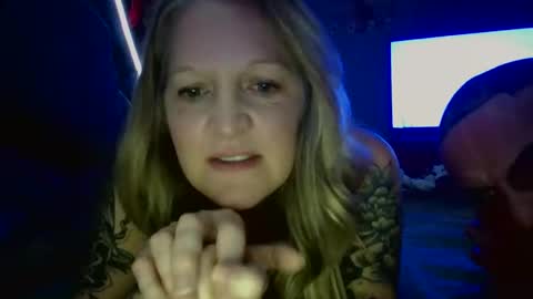 Emul King online show from November 2025 09:31:01 AM