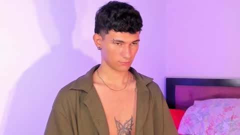  A L E X  online show from September 2025 04:18:01 PM