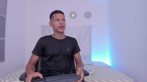 sebastian online show from October 2025 11:40:02 AM