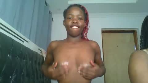 kinky_aria online show from October 2025 03:58:02 AM