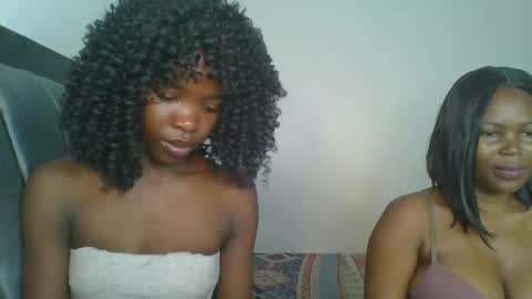 kinky_aria online show from October 2025 05:57:02 PM