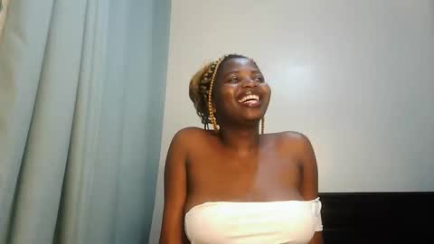 Lola online show from October 2025 12:54:01 AM