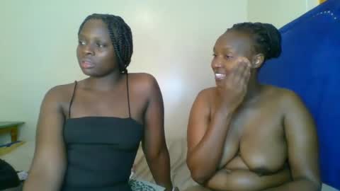 Snapshot of kinky_roey chatting on February 2025 08:17:01 AM kinky_roey online show from February 2025 08:17:01 AM