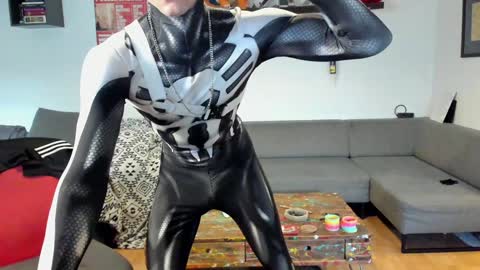 Snapshot of kinky_spidey chatting on February 2025 10:39:02 AM kinky_spidey online show from February 2025 10:39:02 AM