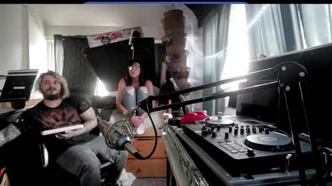 Snapshot of kinkybiguy14 chatting on September 2025 06:54:01 PM Kinky Cassie online show from September 2025 06:54:01 PM