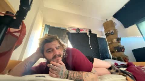 Snapshot of kinkybiguy14 chatting on September 2025 06:22:02 PM Kinky Cassie online show from September 2025 06:22:02 PM