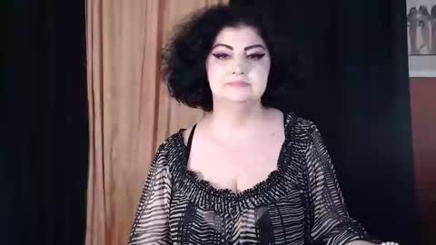 Snapshot of kinkyblacky chatting on October 2025 05:02:02 AM MistressBlacky online show from October 2025 05:02:02 AM