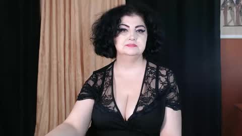 Snapshot of kinkyblacky chatting on November 2025 06:06:01 PM MistressBlacky online show from November 2025 06:06:01 PM