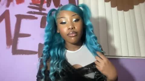 Bunniii online show from December 2024 08:00:02 AM