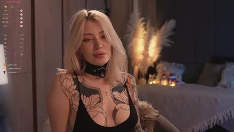 kinkylina_ online show from February 2025 05:27:01 PM