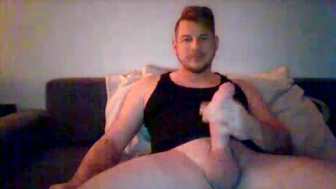 kinkylionboy online show from December 2024 03:21:01 PM