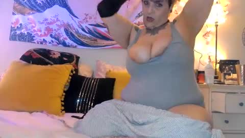 Snapshot of kinkypinkyplay2 chatting on December 2024 05:42:01 AM Kinky Pinky online show from December 2024 05:42:01 AM