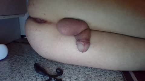 Snapshot of kinkysubslave86 chatting on November 2025 02:17:02 AM KinkySub online show from November 2025 02:17:02 AM