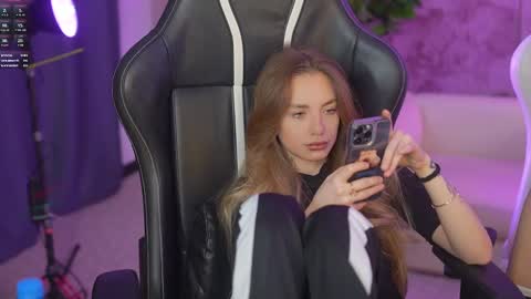 Snapshot of kira0541 chatting on February 2025 08:07:02 PM Sweet girls online show from February 2025 08:07:02 PM