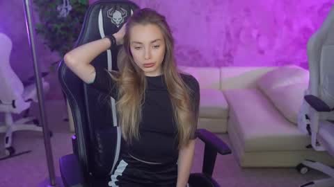 Snapshot of kira0541 chatting on March 2025 02:15:02 AM Sweet girls online show from March 2025 02:15:02 AM