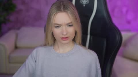 Snapshot of kira0541 chatting on March 2025 01:49:02 PM Sweet girls online show from March 2025 01:49:02 PM