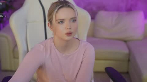 Snapshot of kira0541 chatting on March 2025 02:04:02 AM Sweet girls online show from March 2025 02:04:02 AM