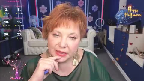 Snapshot of kira_kennet chatting on November 2025 01:32:01 PM Kira Kennet online show from November 2025 01:32:01 PM