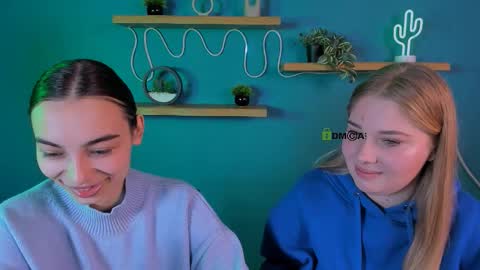 Snapshot of kira_light__ chatting on October 2025 09:20:01 AM kira_light__ online show from October 2025 09:20:01 AM