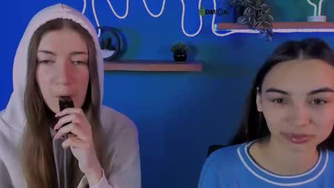 Snapshot of kira_light__ chatting on October 2025 08:57:02 AM kira_light__ online show from October 2025 08:57:02 AM