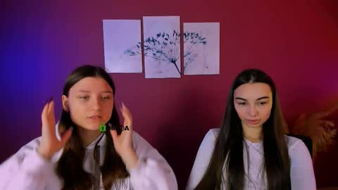 Snapshot of kira_light__ chatting on October 2025 09:35:02 AM kira_light__ online show from October 2025 09:35:02 AM