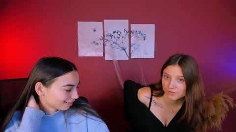 Snapshot of kira_light__ chatting on October 2025 12:18:02 PM kira_light__ online show from October 2025 12:18:02 PM