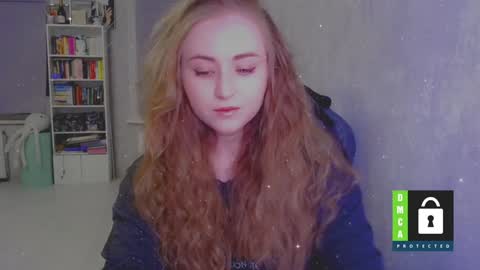 Snapshot of kira_love_sleep chatting on February 2025 04:50:01 PM you know thumb up me please its important online show from February 2025 04:50:01 PM
