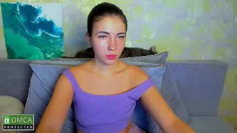 Snapshot of kira_moon_1 chatting on November 2025 07:28:01 PM Kira online show from November 2025 07:28:01 PM