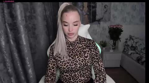 Snapshot of kirakrox chatting on September 2025 05:23:01 PM kirakrox online show from September 2025 05:23:01 PM