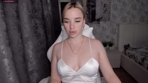 Snapshot of kirakrox chatting on October 2025 06:40:01 PM kirakrox online show from October 2025 06:40:01 PM