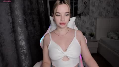 Snapshot of kirakrox chatting on October 2025 07:25:02 PM kirakrox online show from October 2025 07:25:02 PM