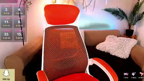 kiraxmoon online show from March 2025 12:37:02 AM