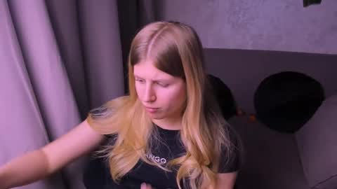 Kira online show from December 2024 09:59:02 PM