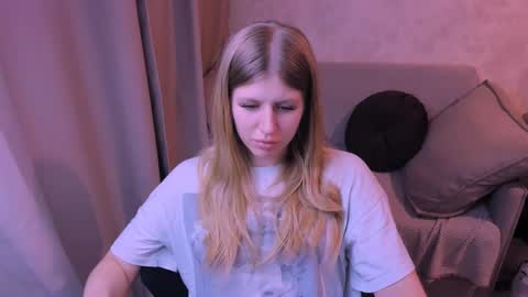 Kira online show from January 2025 07:09:02 PM